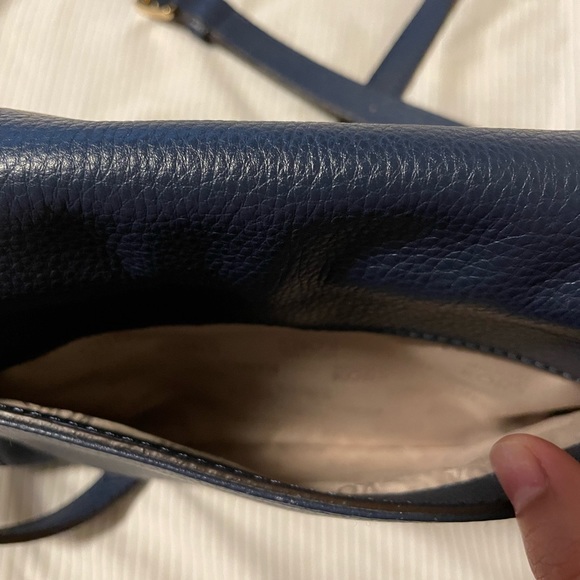 MK Margo Messenger Crossbody Purse - Picture 10 of 12